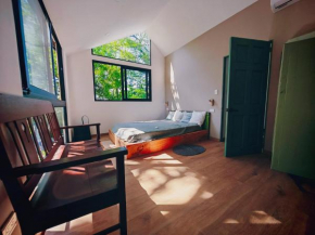 Unique Tiny House-Best Beach in El Zonte